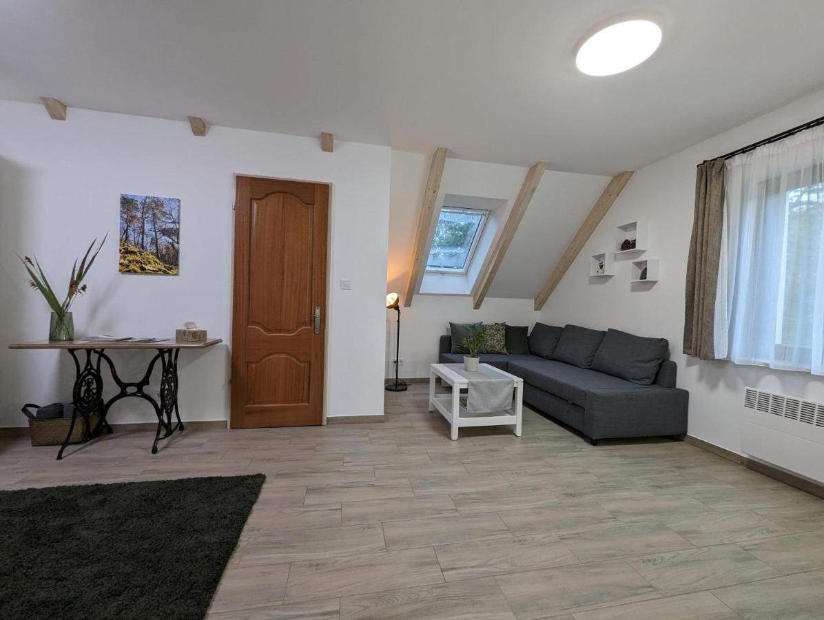Kosbor Vendégház Monoszlo Esterno foto